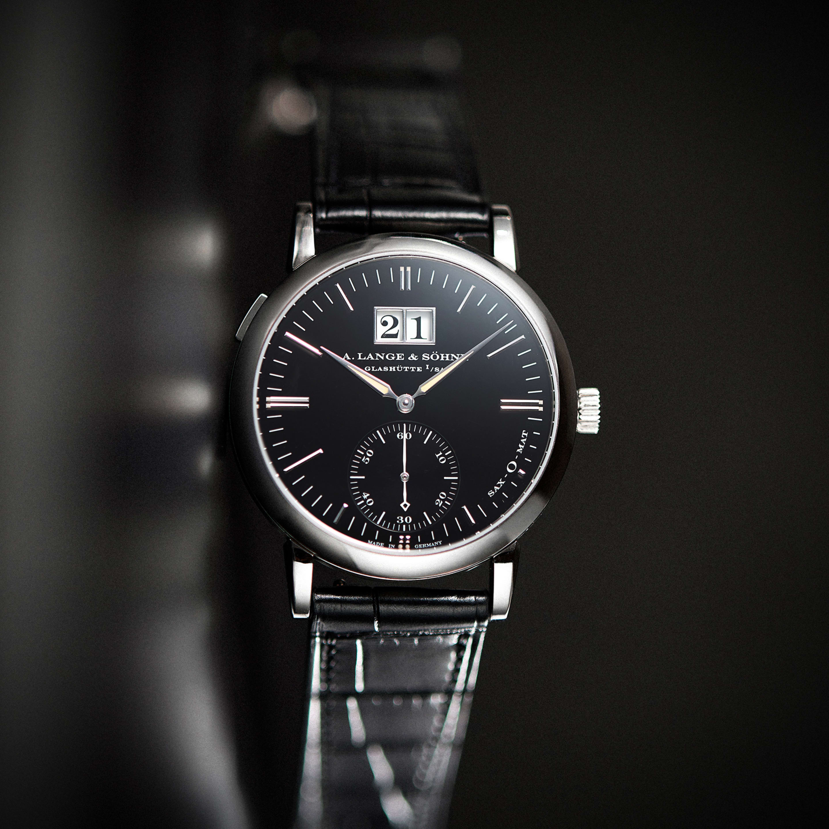 Langmatik White Gold Black Dial 37mm Product Image