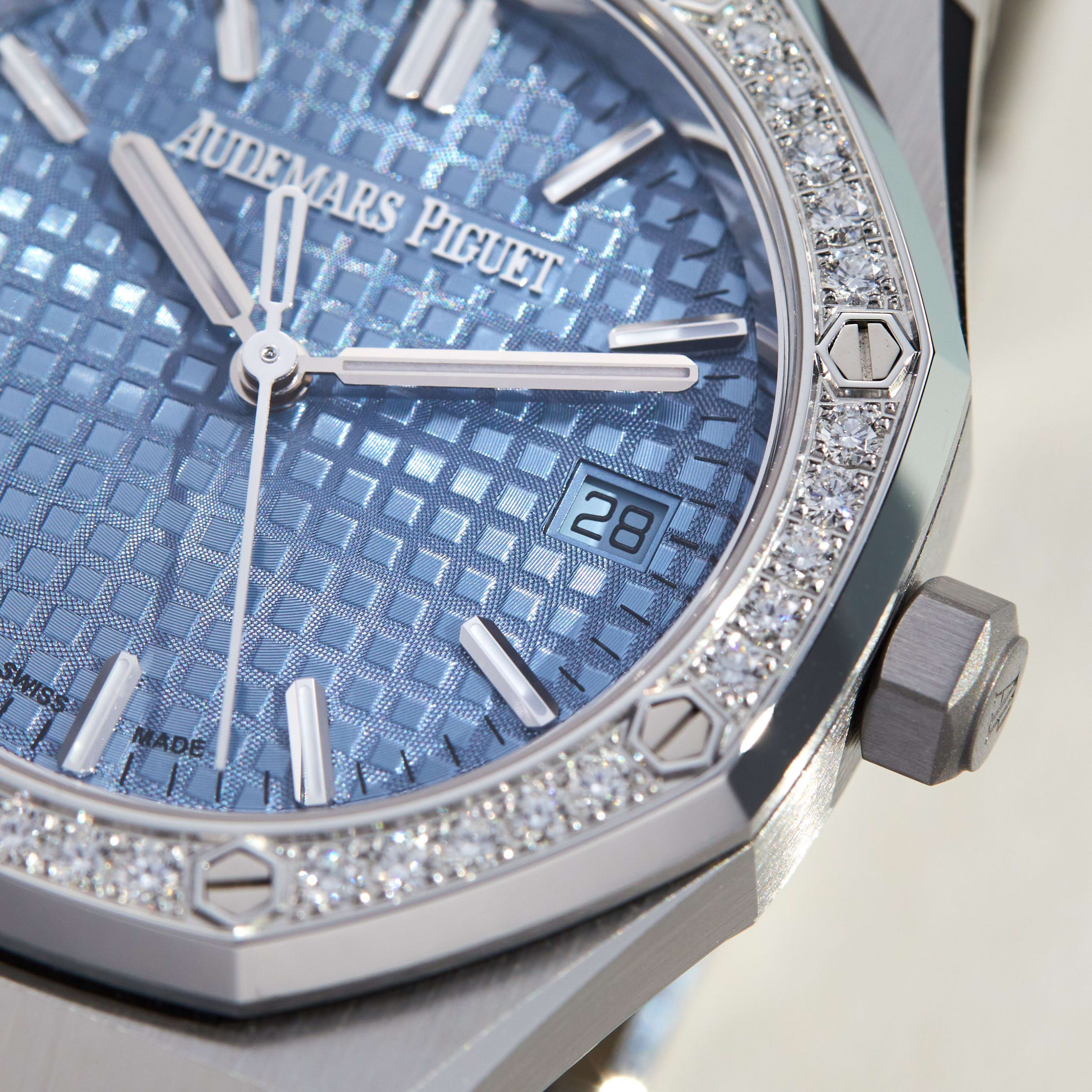 Audemars Piguet Royal Oak Selfwinding Steel Diamond Ice Blue Dial