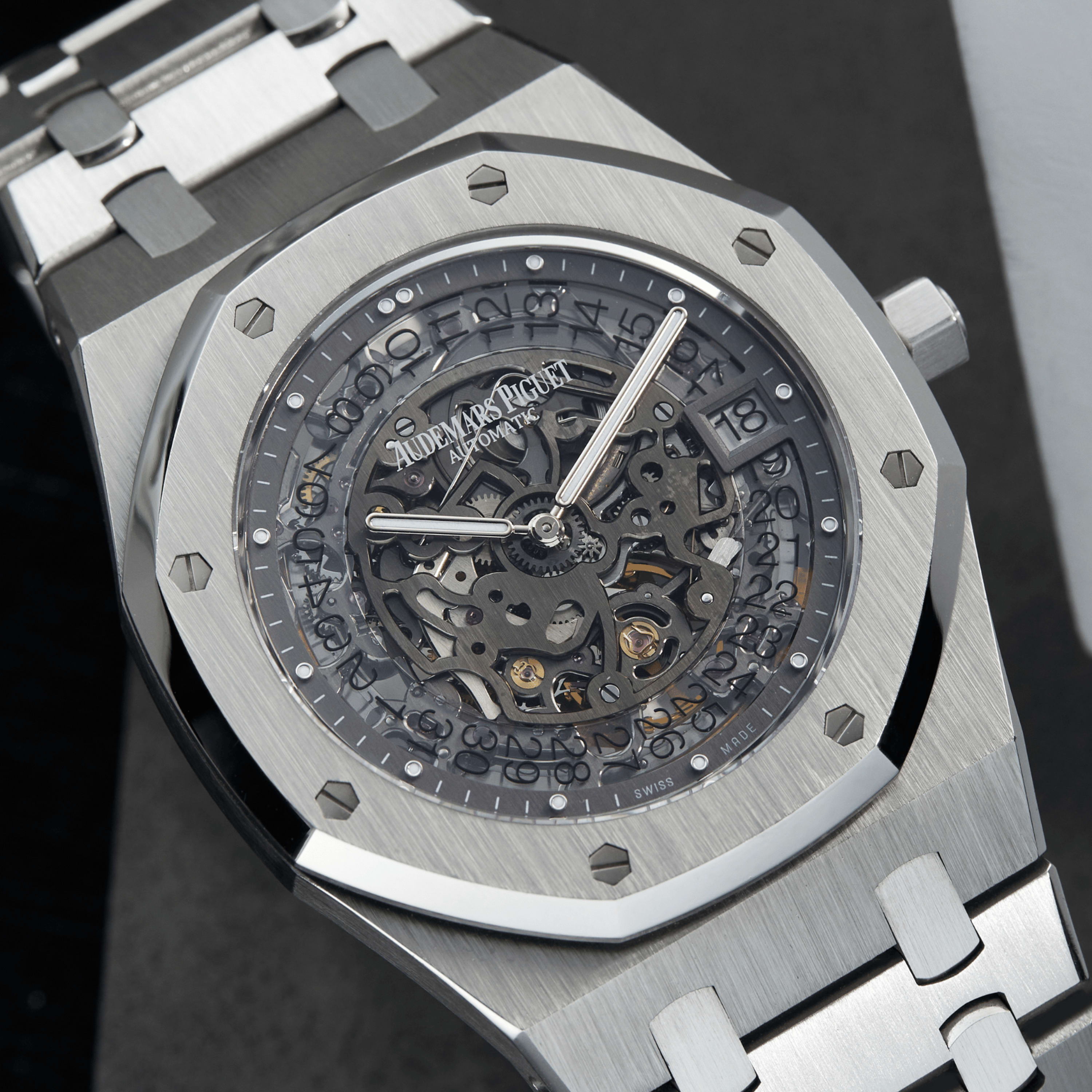 Audemars Piguet Royal Oak Extra-Thin 40th Anniversary Platinum