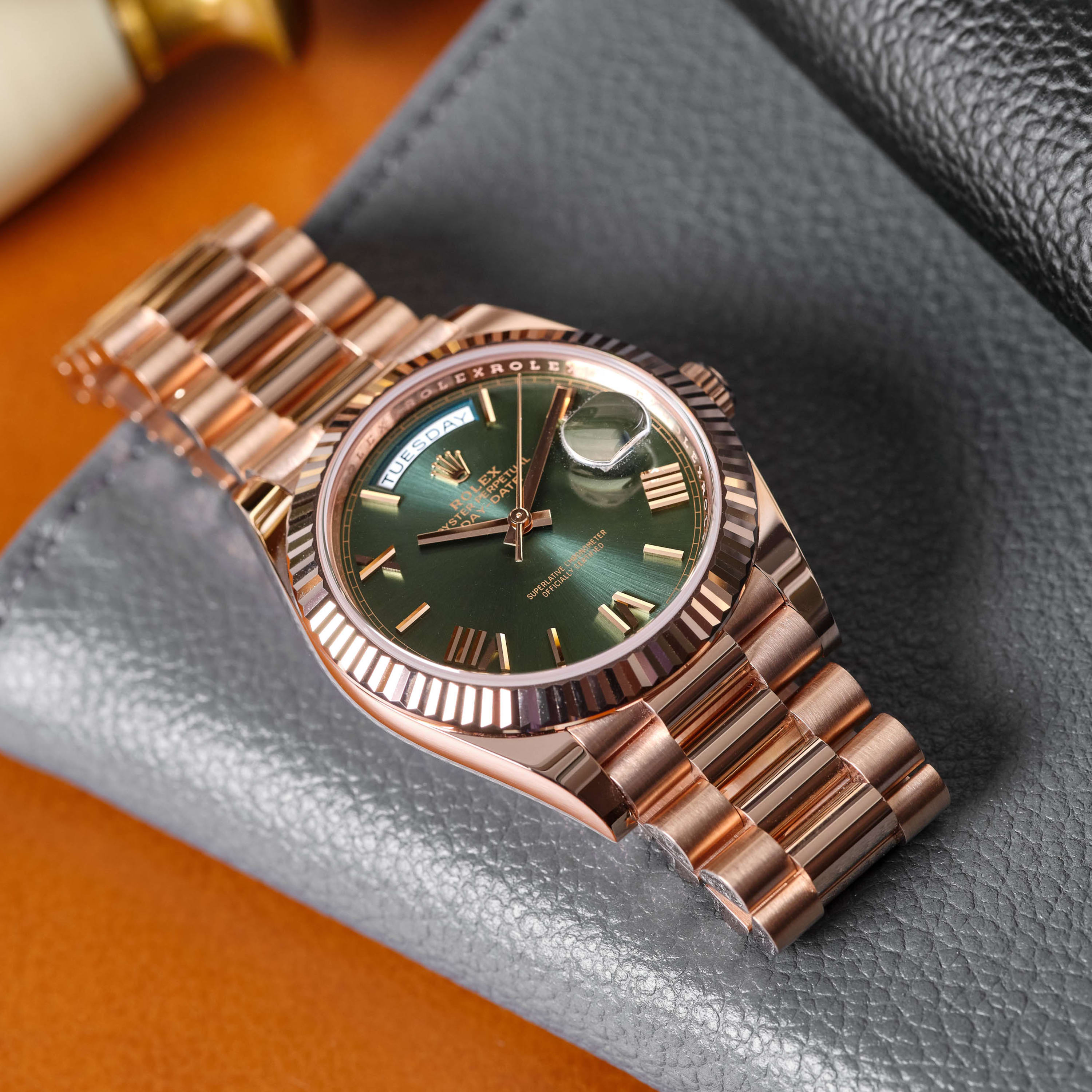 Lushika Rose Gold Watch with Green Dial Rose Gold Green Dial Date Function - 40mm Watch – Valuchi main image 2