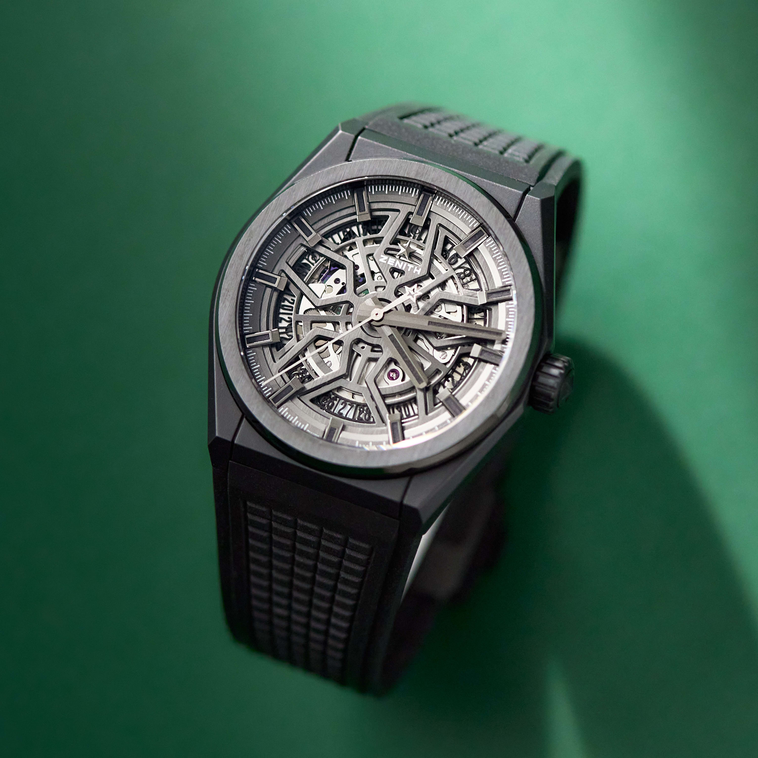 【☆】 Zenith Defy Classic Titanium Skeleton Dial 41mm 95.9000.670