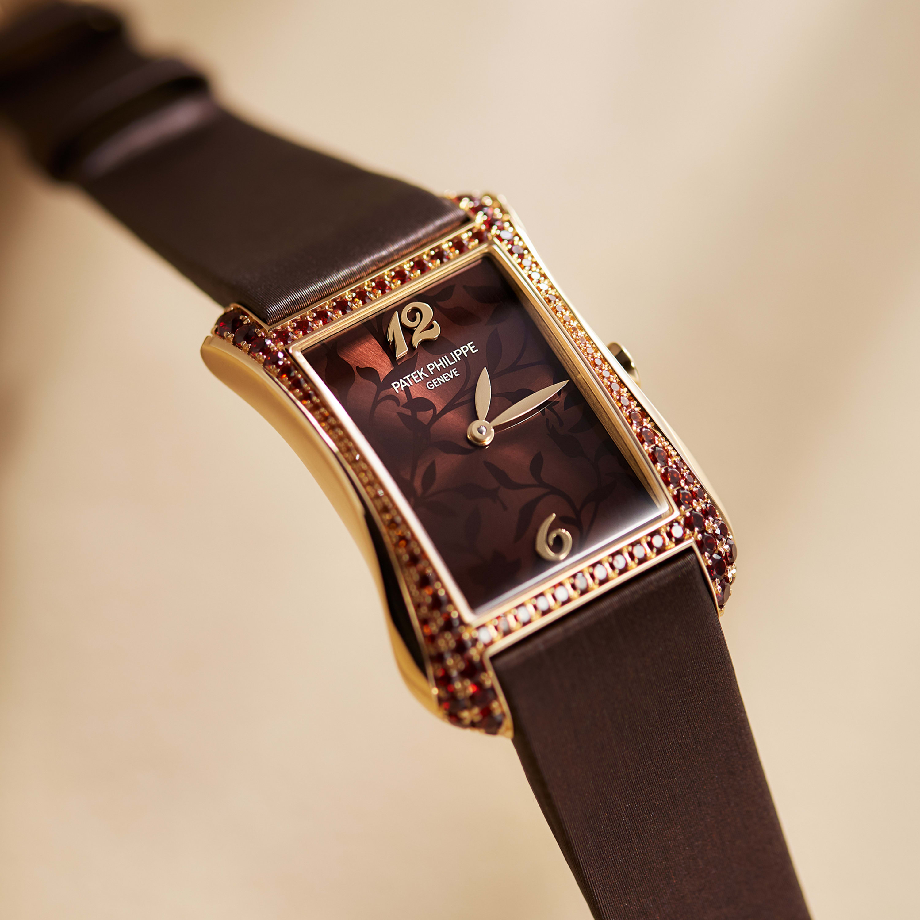 Patek Philippe Gondolo Serata Spessartites Rose Gold Brown Dial