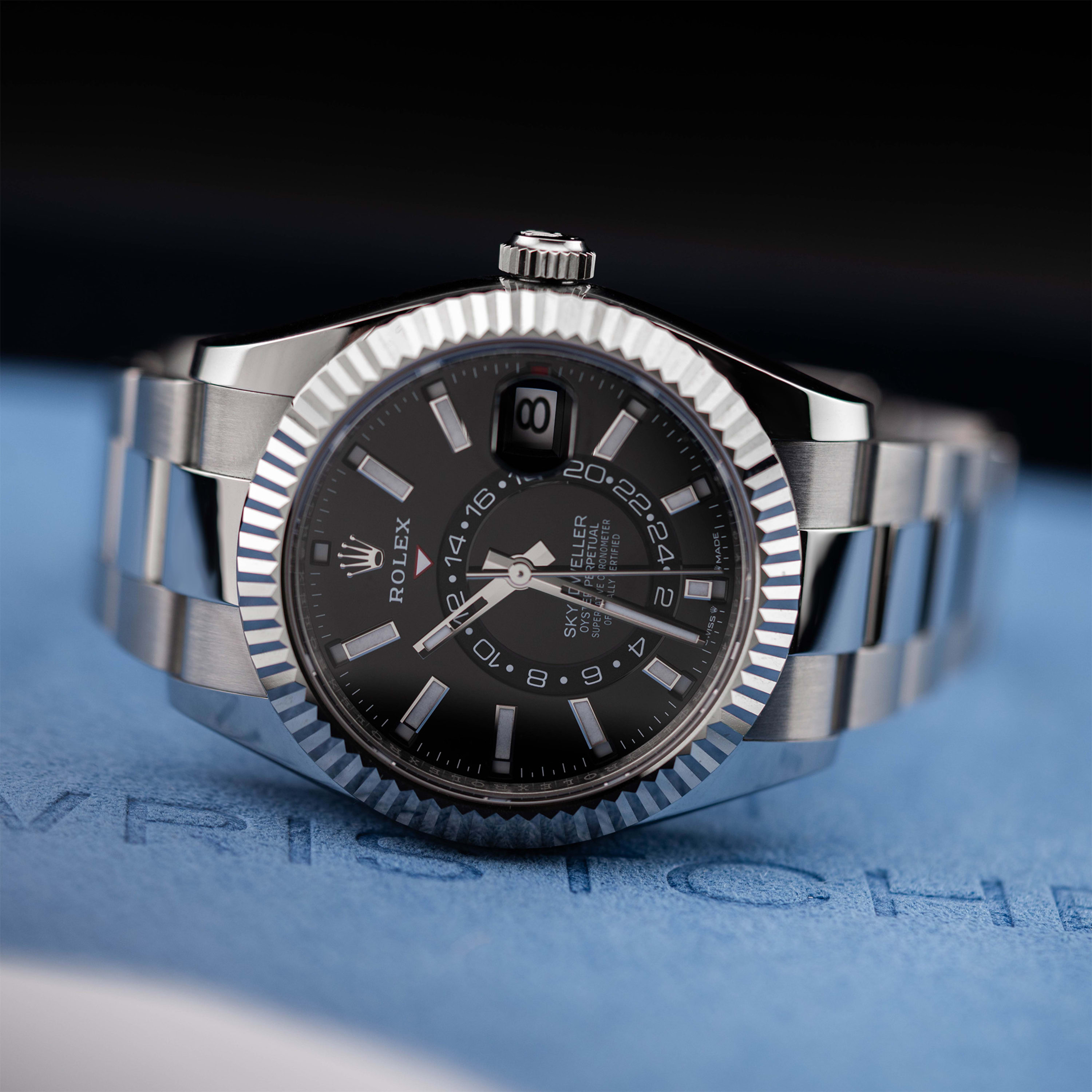 Rolex Sky-Dweller Steel Black Dial 42mm 336934-0007 - Make an