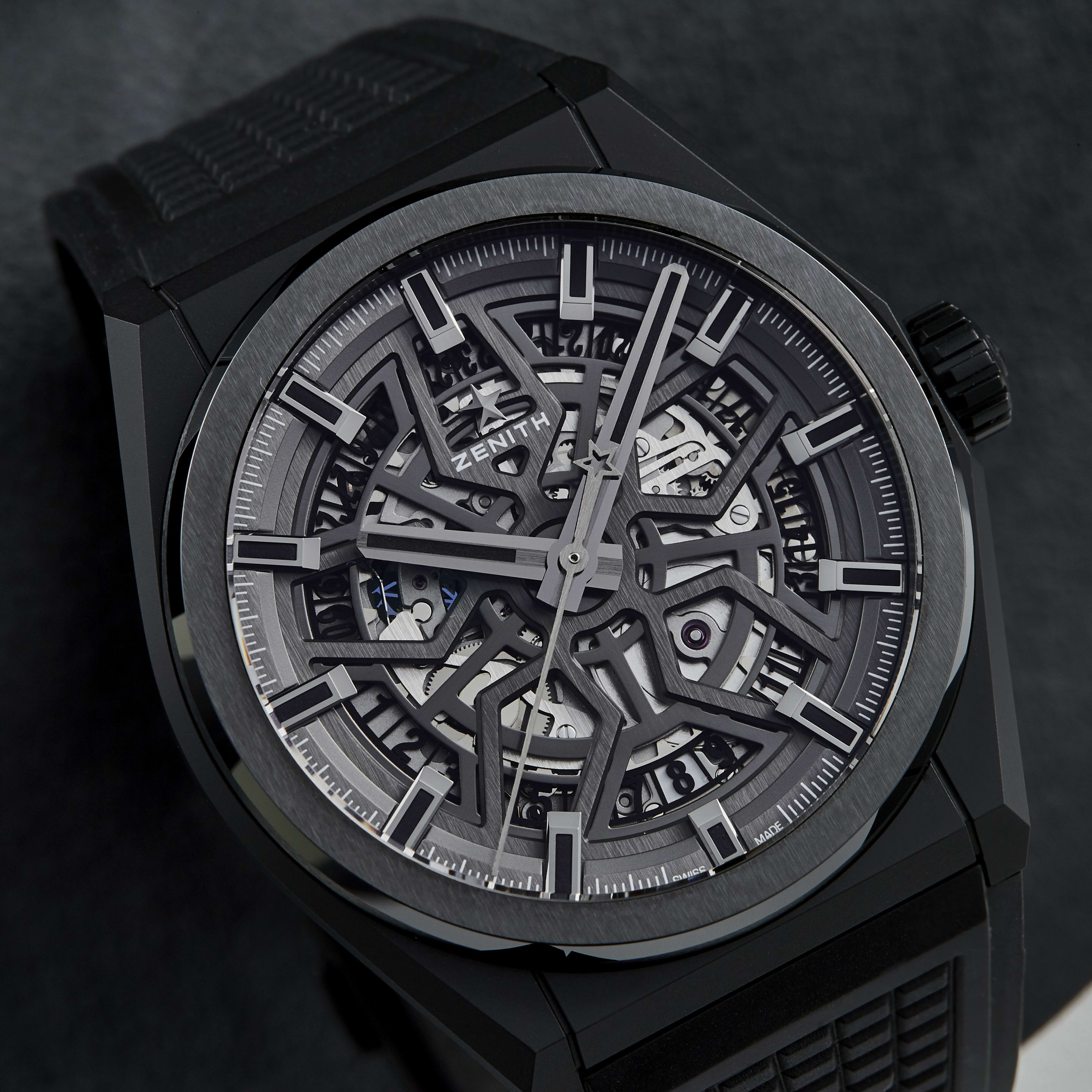 Zenith Defy Classic Black Ceramic 41mm 49.9000.670/77.R782 - Make