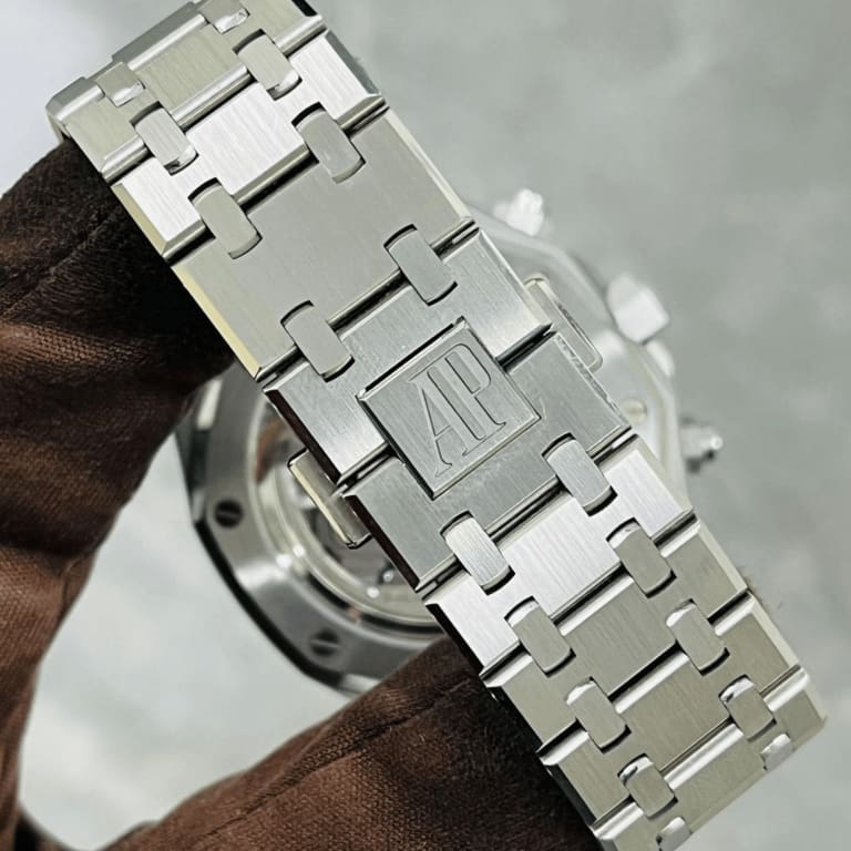 Royal Oak Chronograph Steel Green Dial 41mm Product Image 5