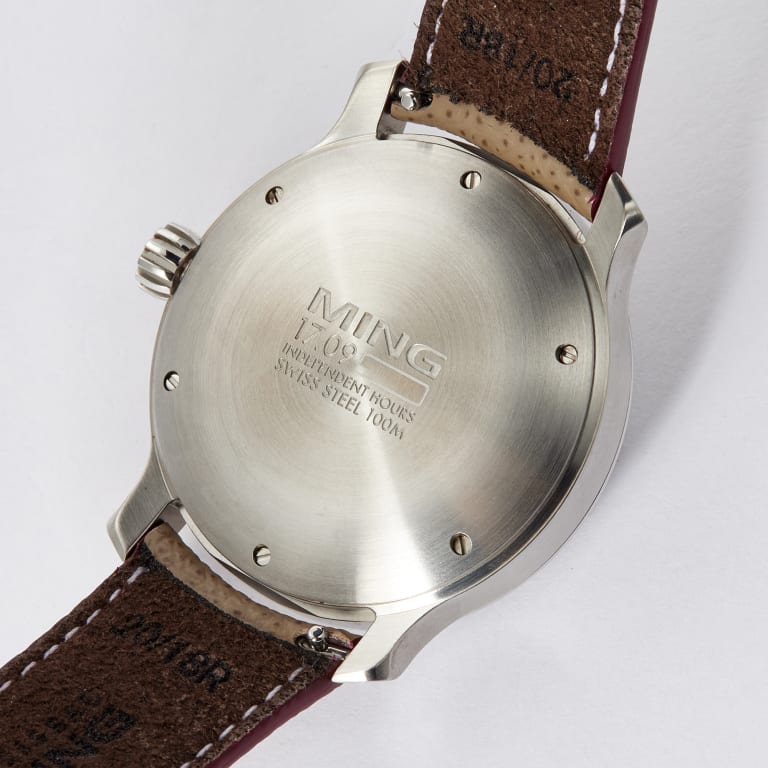 17.09 Steel Burgundy Dial 38mm Product Image 6
