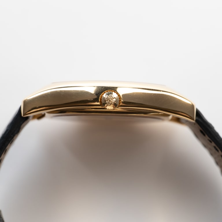 Complications Perpetual Calendar Moonphase Yellow Gold White Dial 35mm Product Image 3
