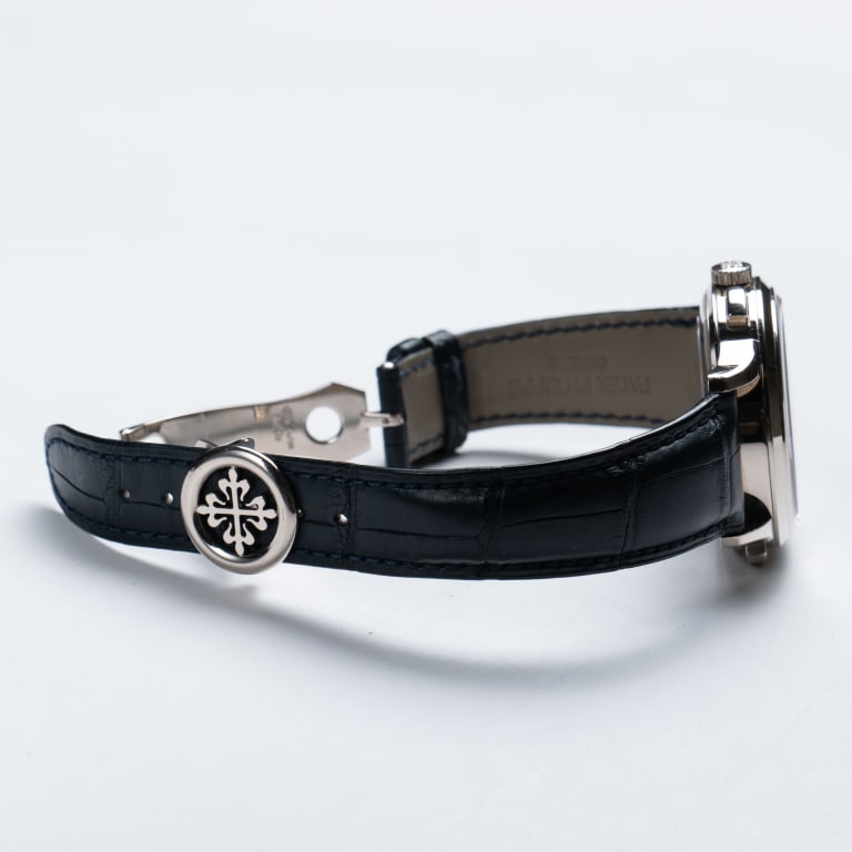 World Time Chronograph White Gold Blue Dial 39mm Product Image 7