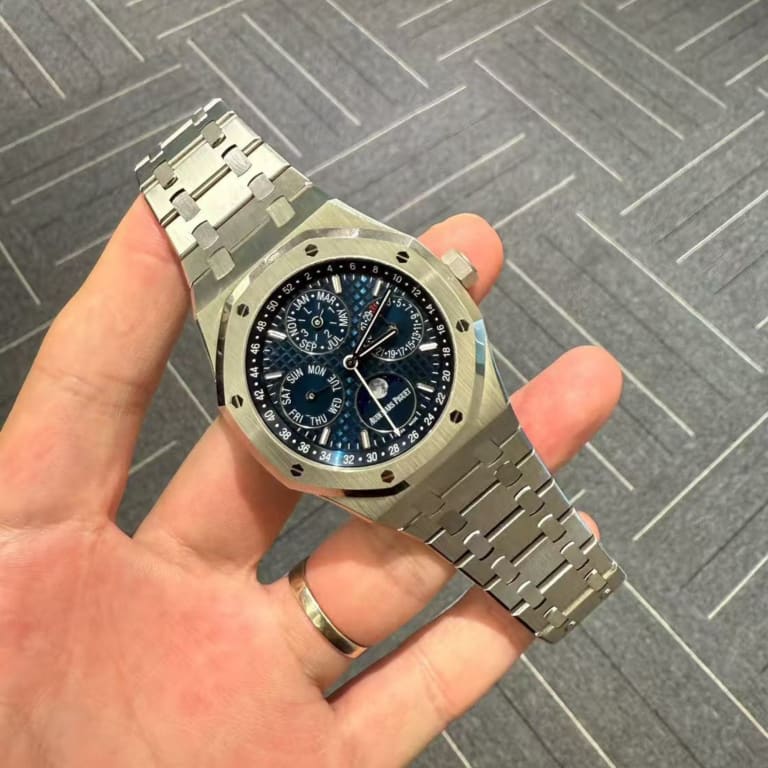 Royal Oak Perpetual Calendar Steel Blue Dial 41mm Product Image 2