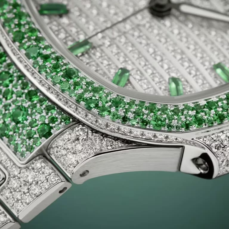 Nautilus Haute Joaillerie White Gold Emerald Diamond Pave Dial 35mm Product Image 3