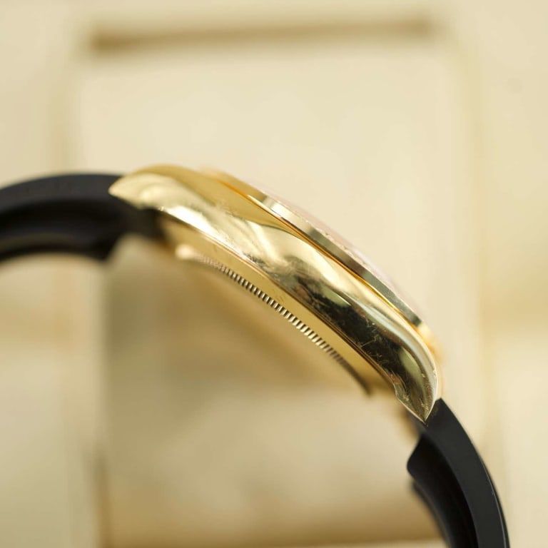 Daytona "Eye of the Tiger" Yellow Gold Diamond Oysterflex 40mm Product Image 5