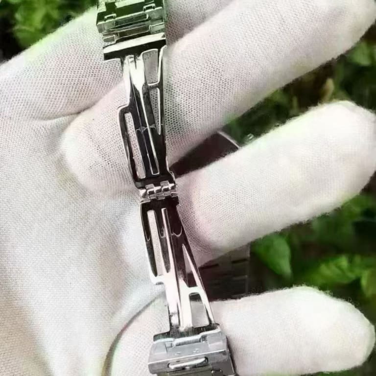 Royal Oak Chronograph White Gold Diamond Silver Dial 39mm Product Image 3
