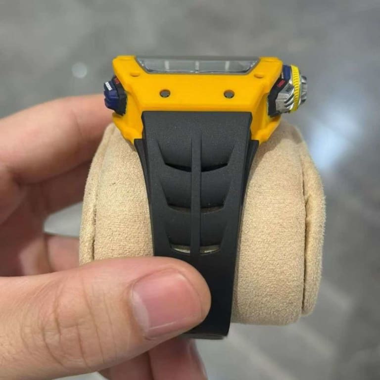 RM65-01 Yellow Product Image 5