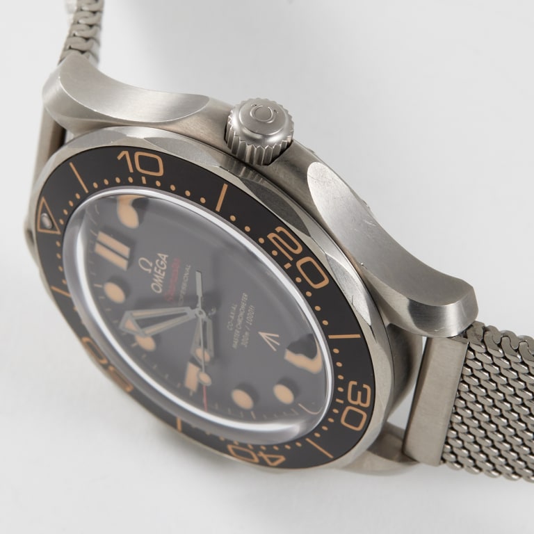 Seamaster Diver 300m 'No Time to Die' James Bond 42mm Product Image 3