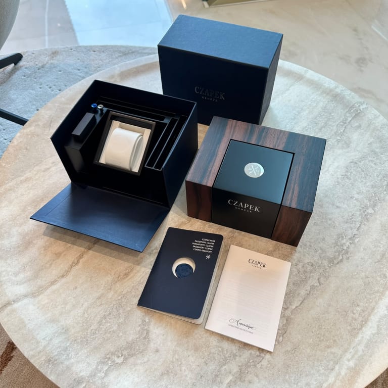 Antarctique Passage de Drake Steel Glacier Blue Dial 40mm Product Image 11