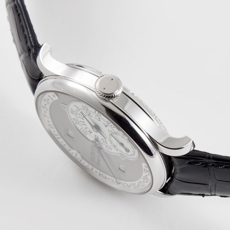 Octa Calendrier Platinum White Dial 38mm Product Image 2