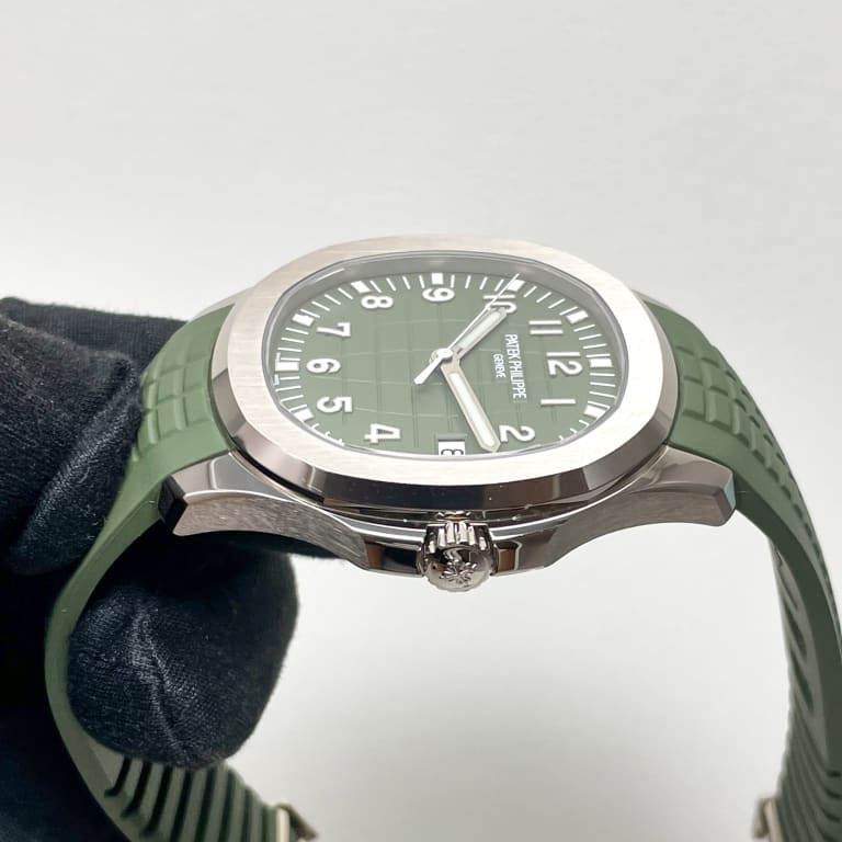 Aquanaut White Gold Green Dial 42mm Product Image 4