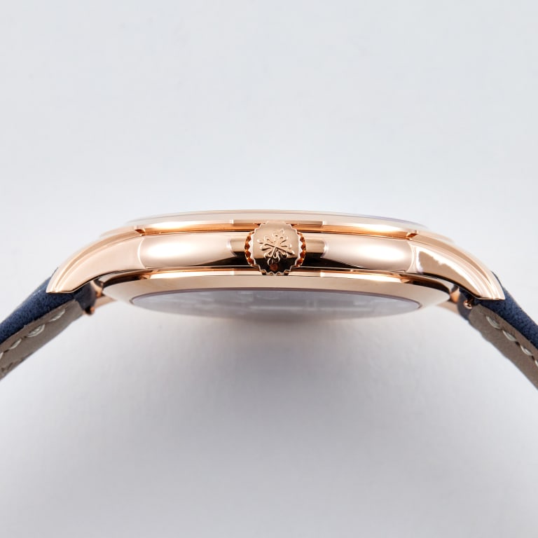 Calatrava Travel Time 24 Hour Rose Gold Blue Dial 42mm Product Image 5