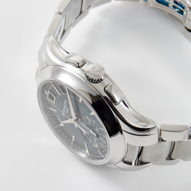 Annual Calendar Chronograph Steel Green Dial 42mm Product Image 3