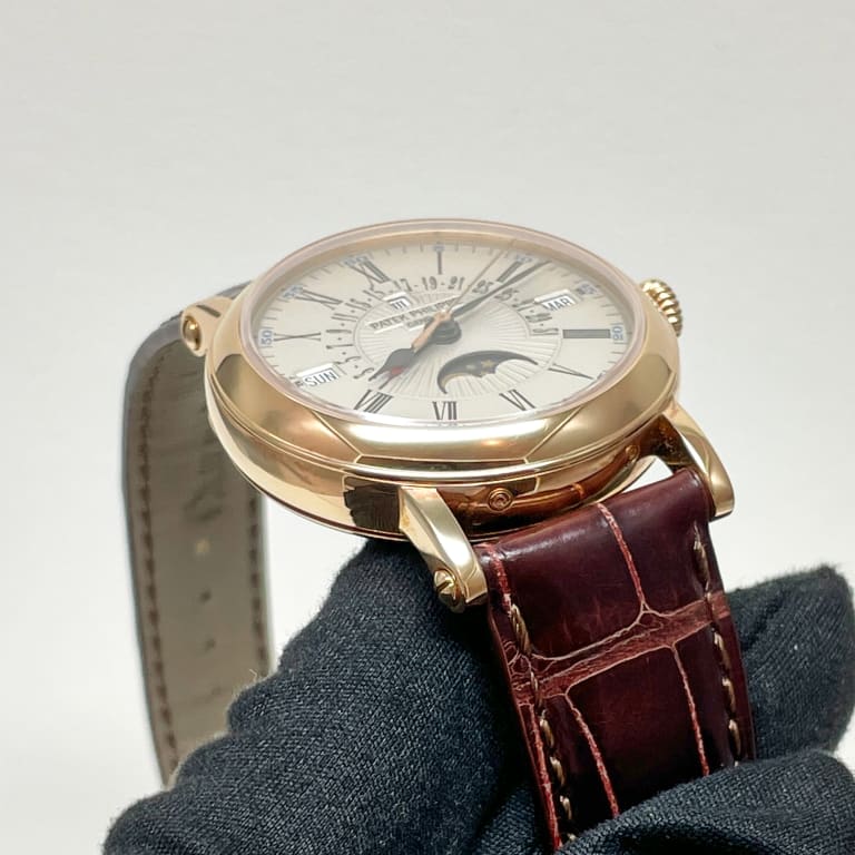 Perpetual Calendar Retrograde Date Yellow Gold White Dial 38mm Product Image 3