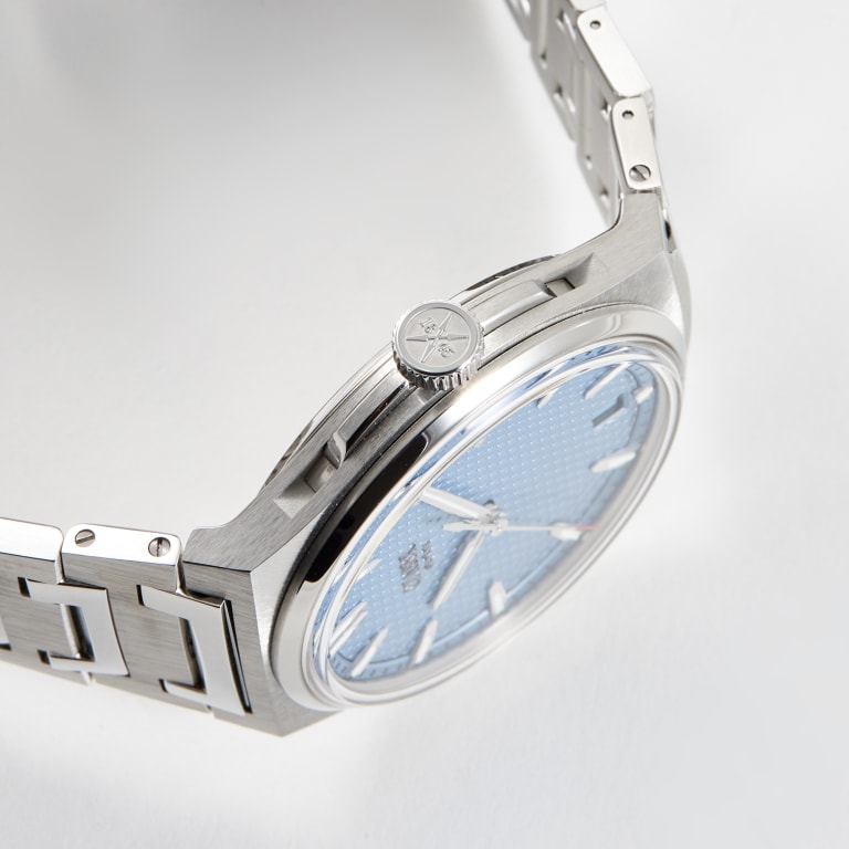 Antarctique Passage de Drake Steel Glacier Blue Dial 40mm Product Image 4
