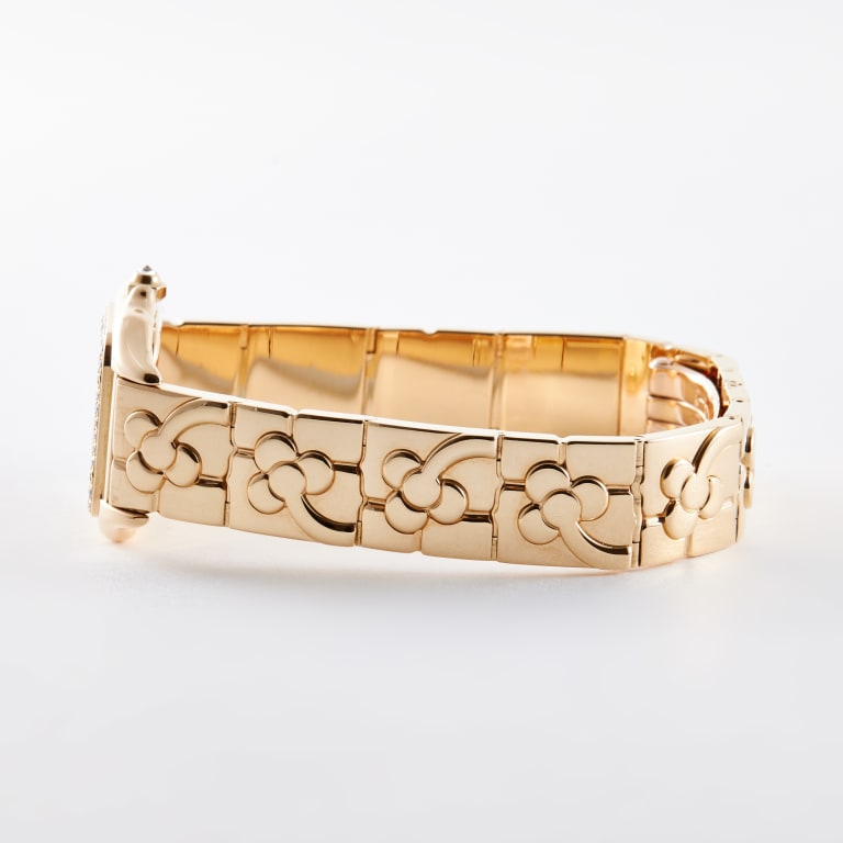 Panthère de Cartier Yellow Gold Diamond White Dial 23mm Product Image 11