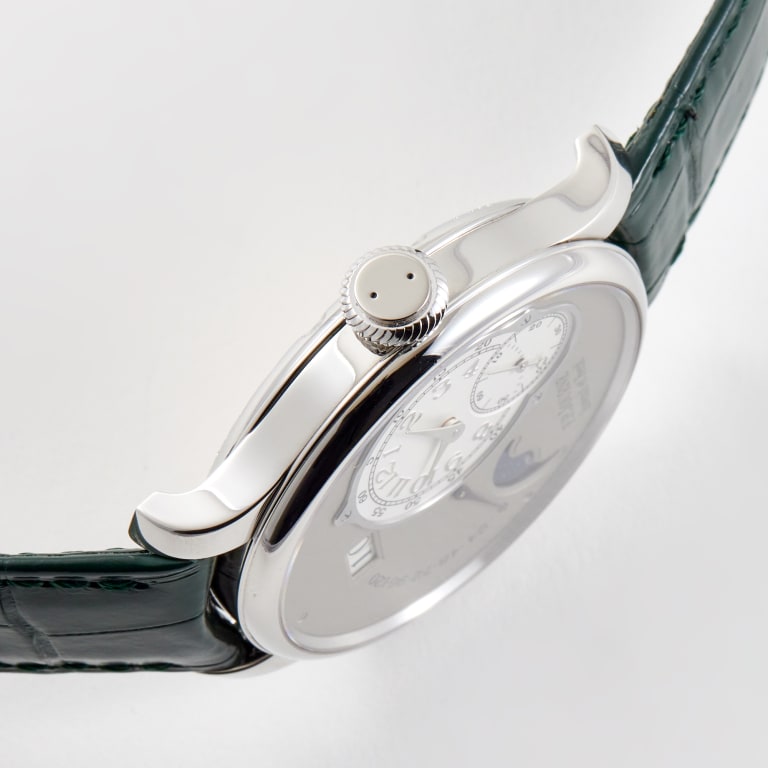 Classique Lune Platinum Silver Dial 40mm Product Image 3