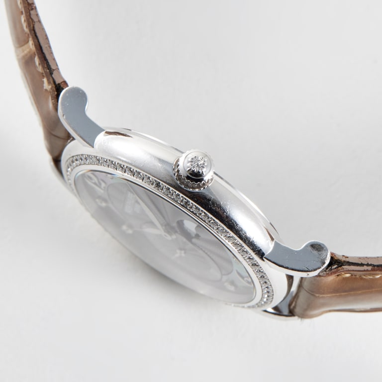 Calatrava Moonphase White Gold Black Mother of Pearl Dial 31mm Product Image 3