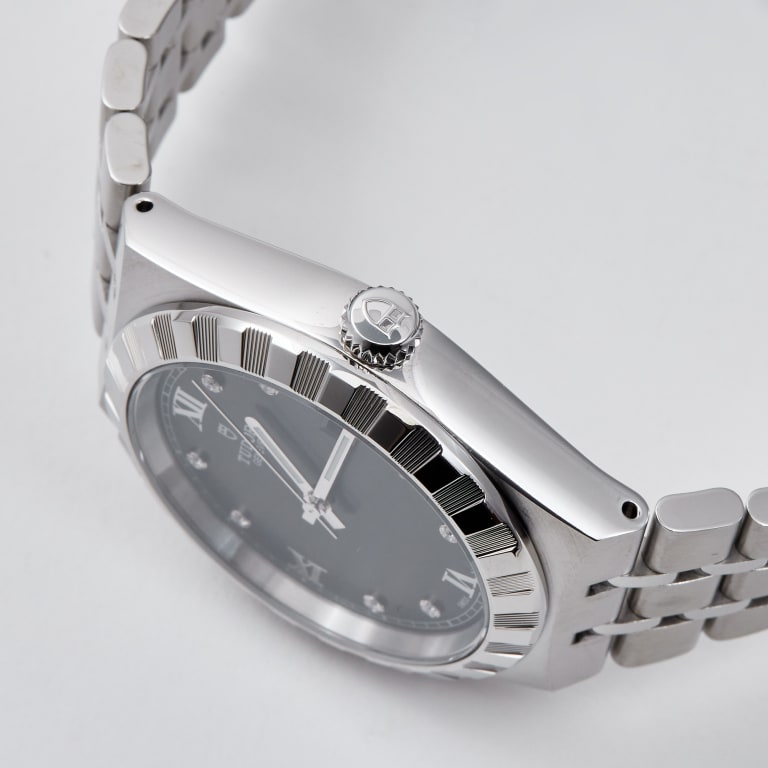 Royal Date Steel Black Dial 38mm Product Image 3