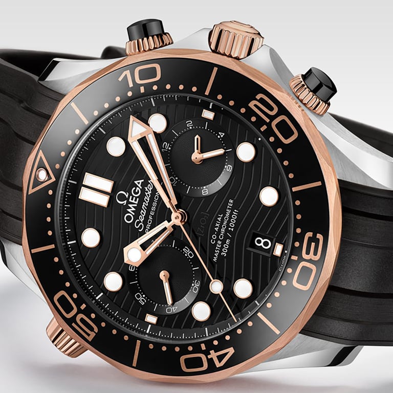 Seamaster Diver 300m Chronograph Rose Gold & Steel Black Dial 44mm Product Image 7