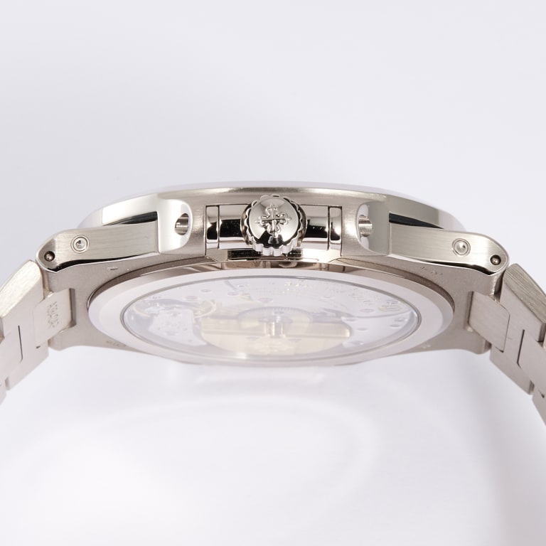 Nautilus Perpetual Calendar White Gold Blue Dial 40mm Product Image 11