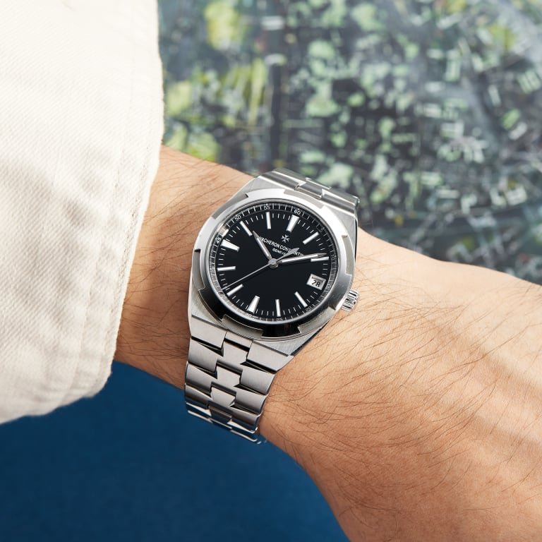 Overseas Date Steel Black Dial 41mm Product Image 10