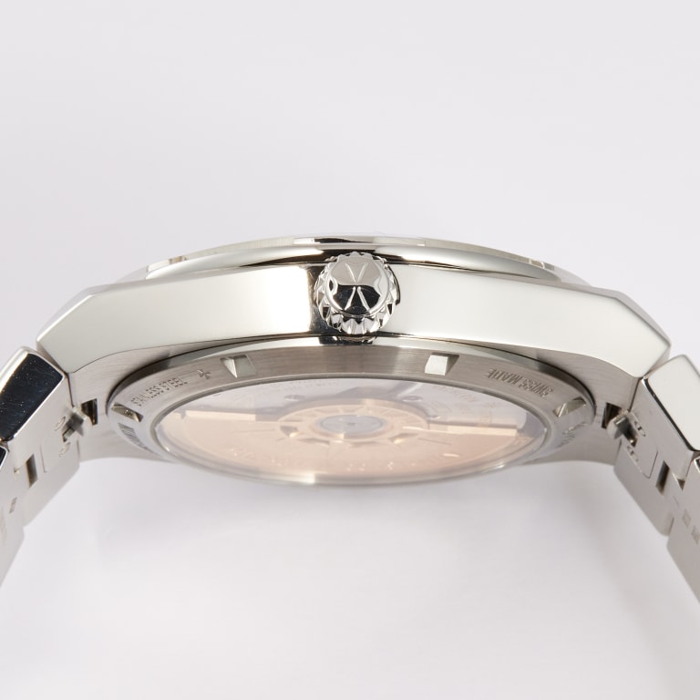 Overseas Date Steel Silver Dial 41mm Product Image 11