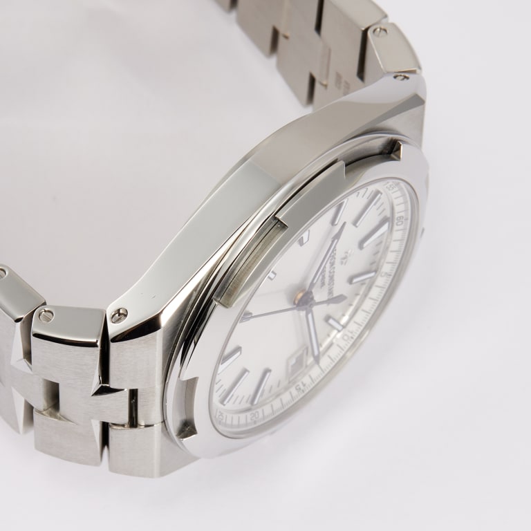 Overseas Date Steel Silver Dial 41mm Product Image 12