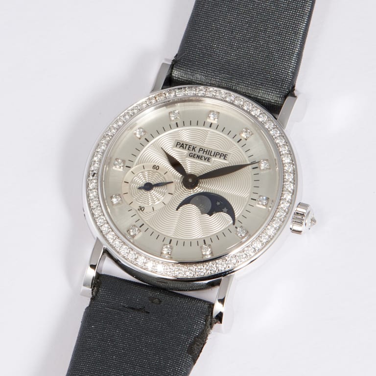 Calatrava Ladies White Gold Diamond White Dial 29mm Product Image 1