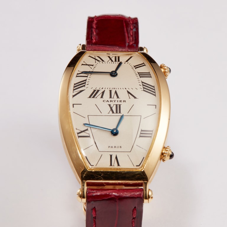 Tonneau Dual Time Yellow Gold White Dial 46mm Product Image 5