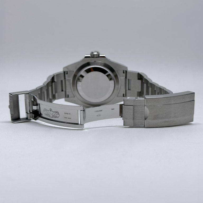 Submariner Date Steel Black Dial "Starbucks" 41mm Product Image 4