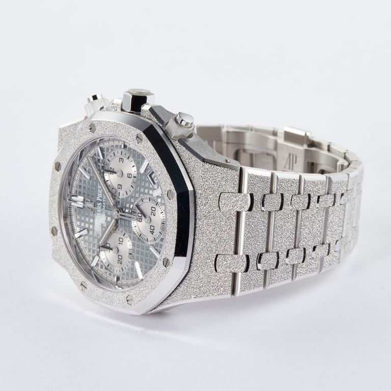 Royal Oak Chronograph Frosted White Gold Grey Dial 41mm Product Image 6