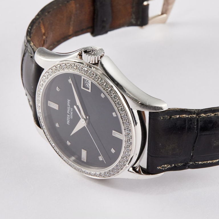 Calatrava White Gold Black Dial 37mm Product Image 3