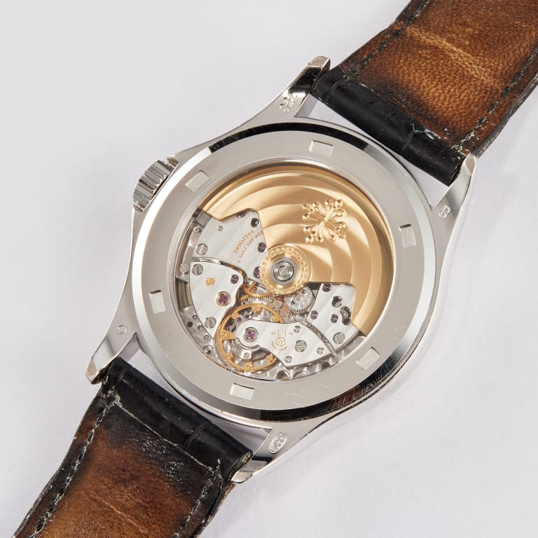 Calatrava White Gold Black Dial 37mm Product Image 7