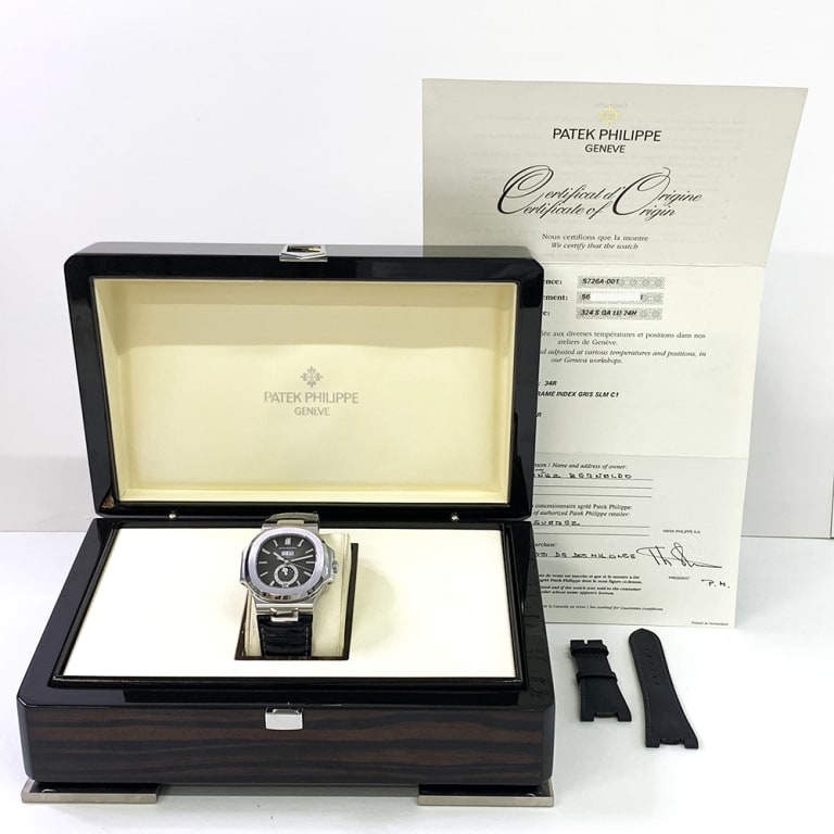 Nautilus Annual Calendar Steel Black Dial 40mm Product Image 7