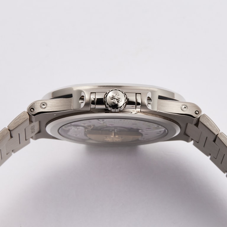 Nautilus Perpetual Calendar White Gold Blue Dial 40mm Product Image 6