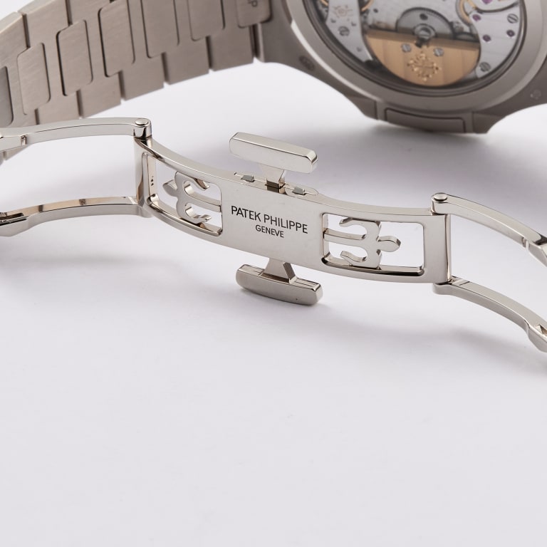 Nautilus Perpetual Calendar White Gold Blue Dial 40mm Product Image 8