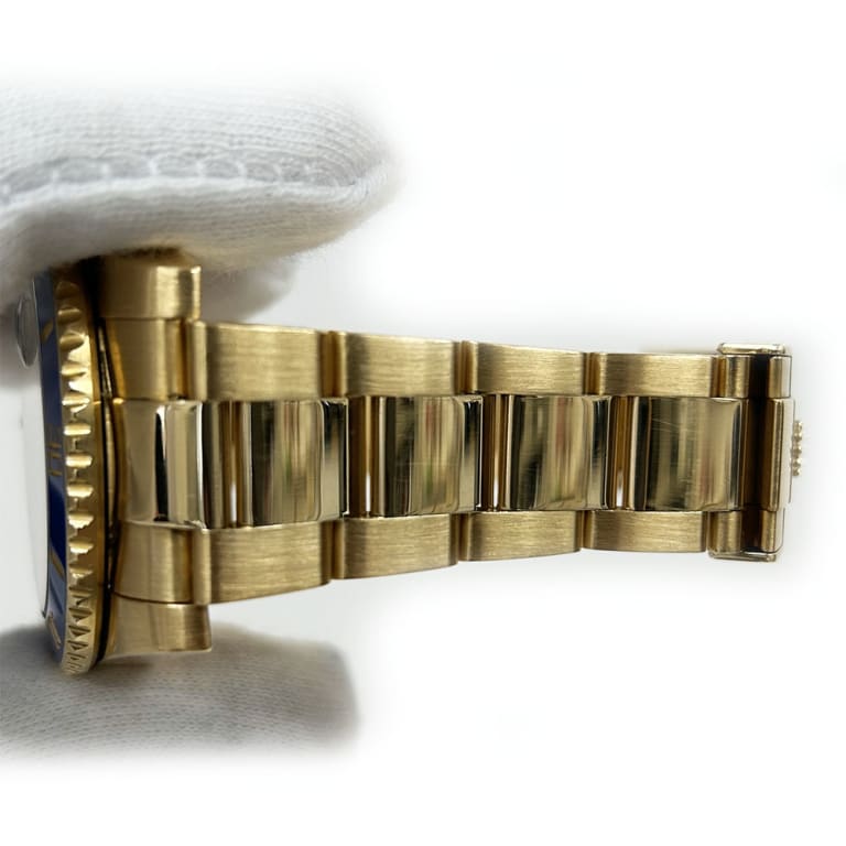 Submariner  Date Yellow Gold Blue Dial 40mm Product Image 4