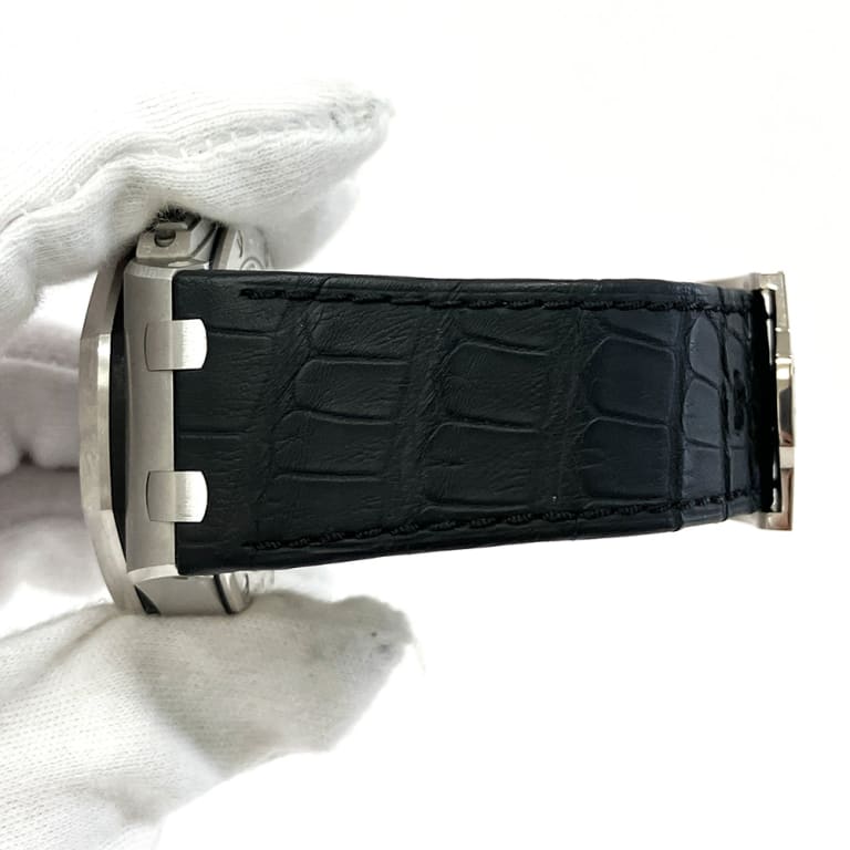 Royal Oak Offshore "Japan" White Gold Grey Dial 44mm Product Image 6