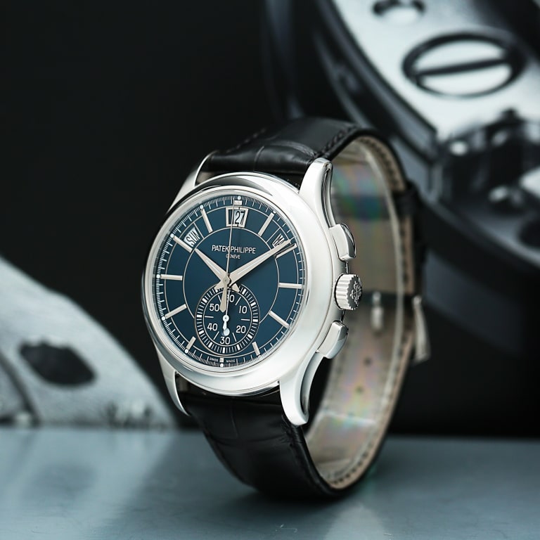 Complications Annual Calendar Chronograph Platinum Blue Dial 42mm Product Image 2