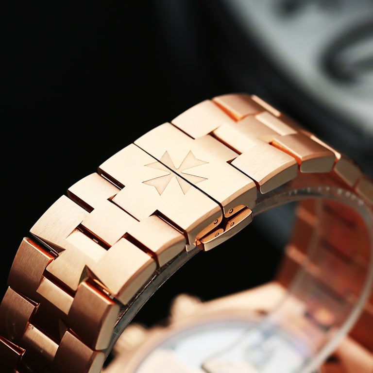 Overseas Chronograph Rose Gold Blue Dial 43mm Product Image 8