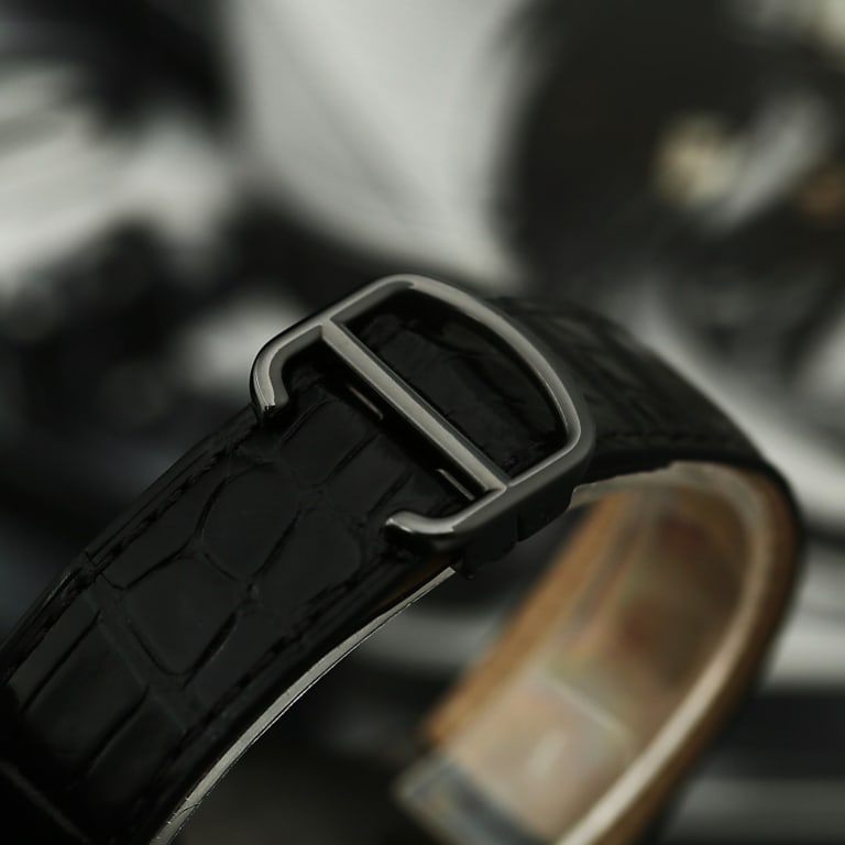 Ballon Bleu de Cartier Carbon Black Dial 42mm Product Image 7