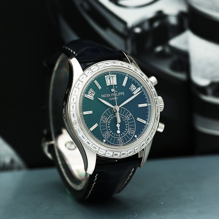 Annual Calendar Chronograph Platinum Diamond Blue Dial 40mm Product Image 3