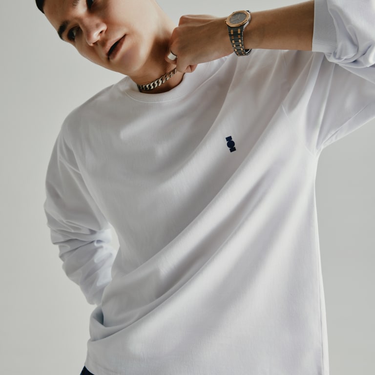 "No Waitlist Club" LS Tee With Sewn-In Watch Cloth Product Image 2